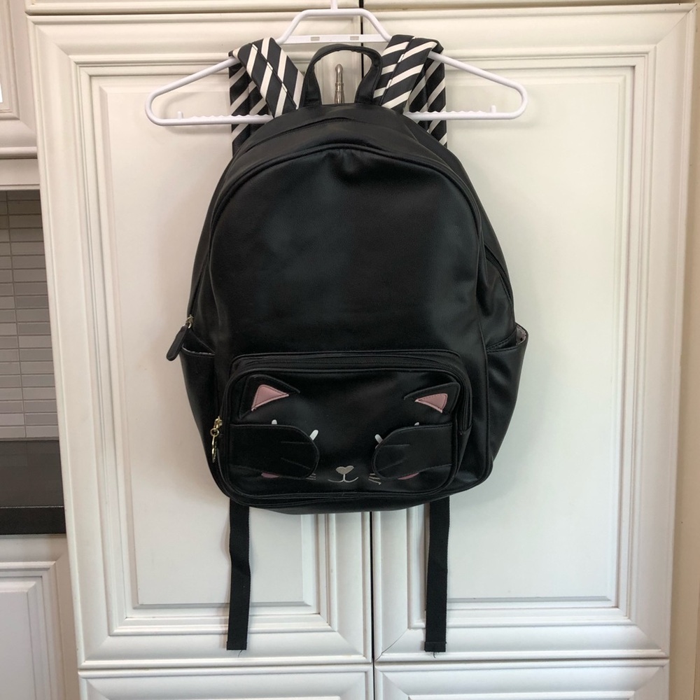 Betsey Johnson Luv vegan leather cat backpack